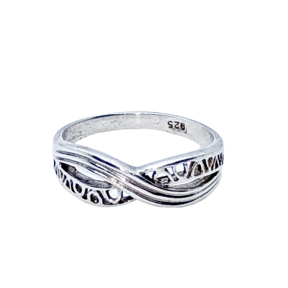 Nice Sterling Silver Ring w/Over & Under Design